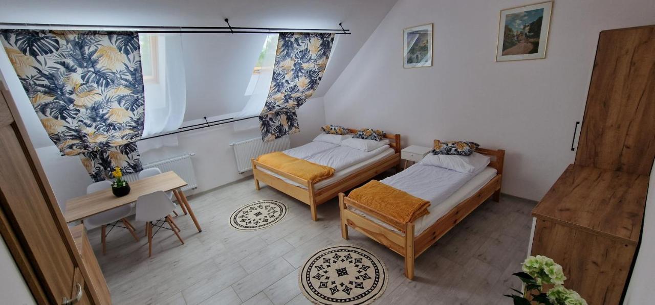 Zielona Ostoja Ulica Szpitalna 3C Apartment Kamieniec Zabkowicki Exterior photo